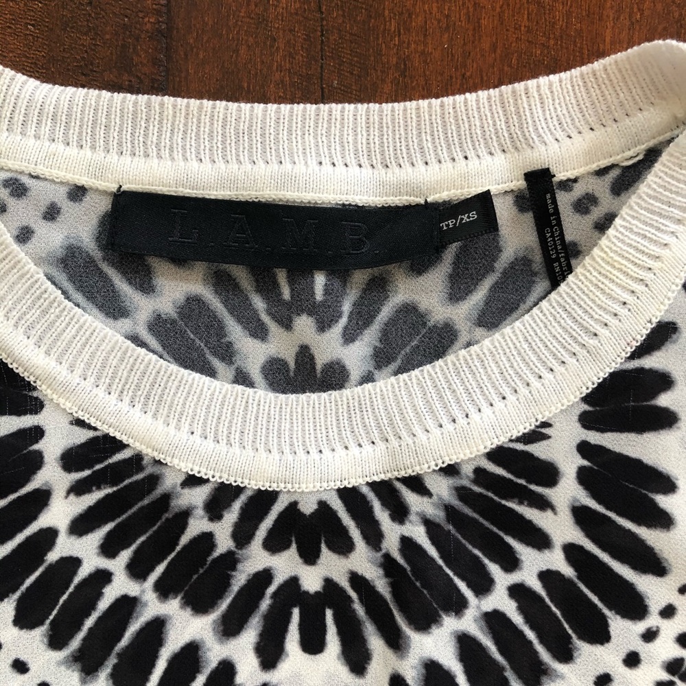 Lightweight Sheer Tank - Picture 3 of 5